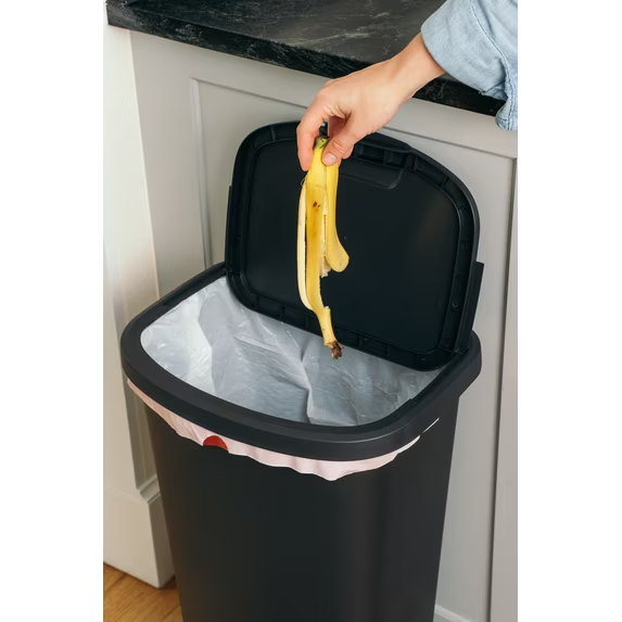 Mainstays 11 Gallon Plastic Kitchen Trash Can with Lift-Top Lid, Black